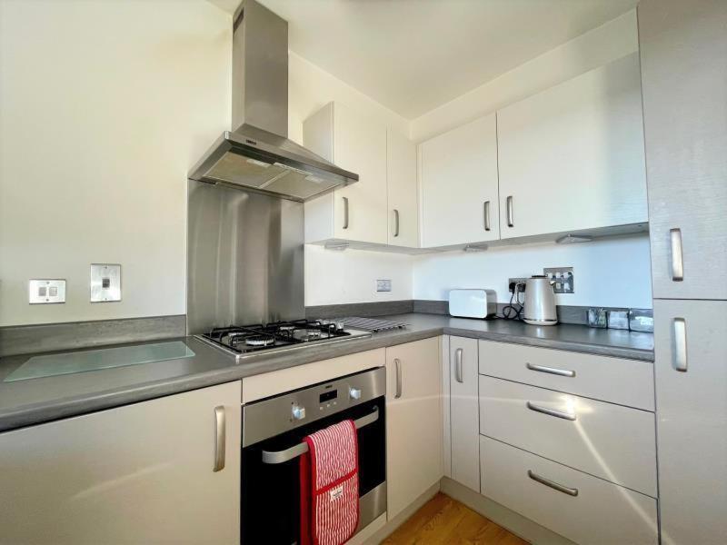 Classy Campbell Park Apartment, Balcony & Free Parking Milton Keynes Dış mekan fotoğraf