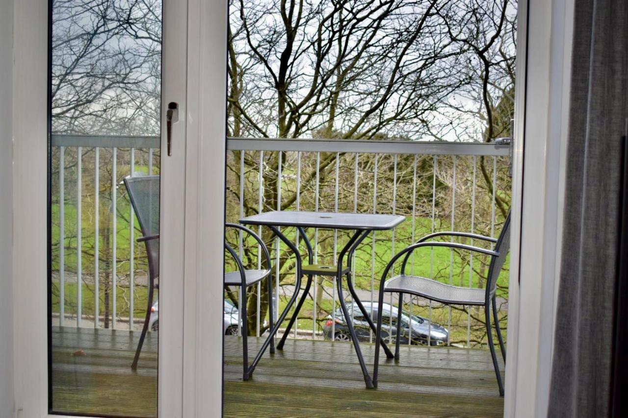 Classy Campbell Park Apartment, Balcony & Free Parking Milton Keynes Dış mekan fotoğraf