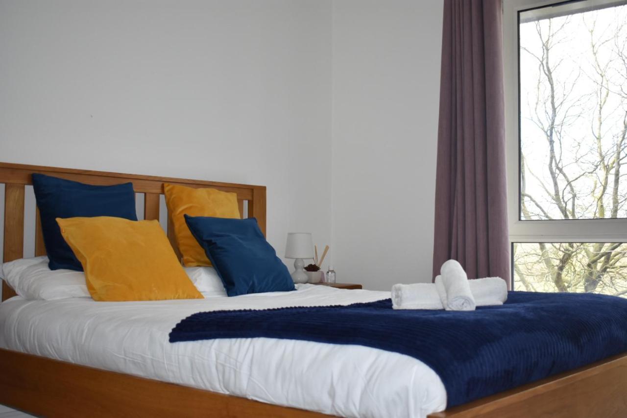 Classy Campbell Park Apartment, Balcony & Free Parking Milton Keynes Dış mekan fotoğraf