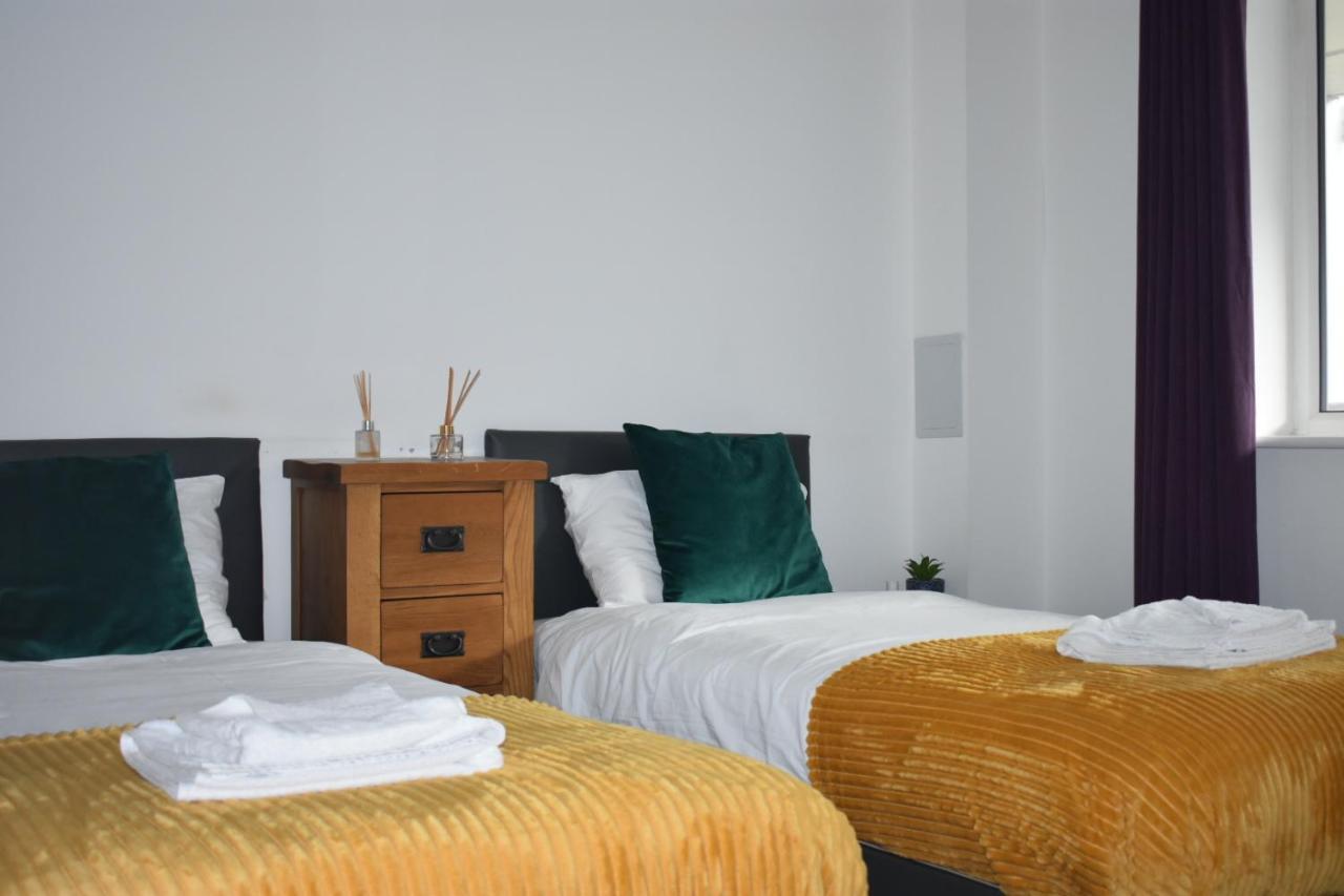 Classy Campbell Park Apartment, Balcony & Free Parking Milton Keynes Dış mekan fotoğraf